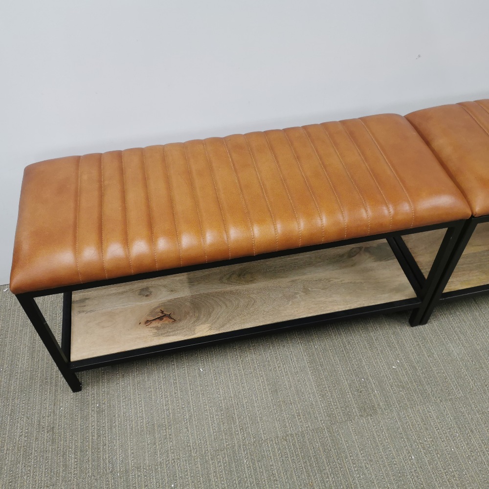 A pair of brown leather and metal hall benches with wooden shelf underneath, 90 x 45 x 35cm. - Image 5 of 5