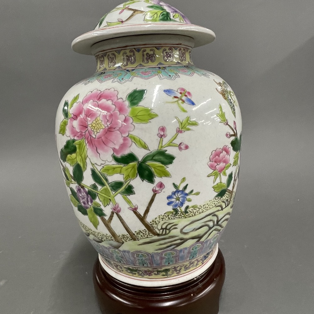 A Chinese hand painted porcelain jar and cover mounted as a lamp base on a wooden stand, H. 55cm. - Image 4 of 4