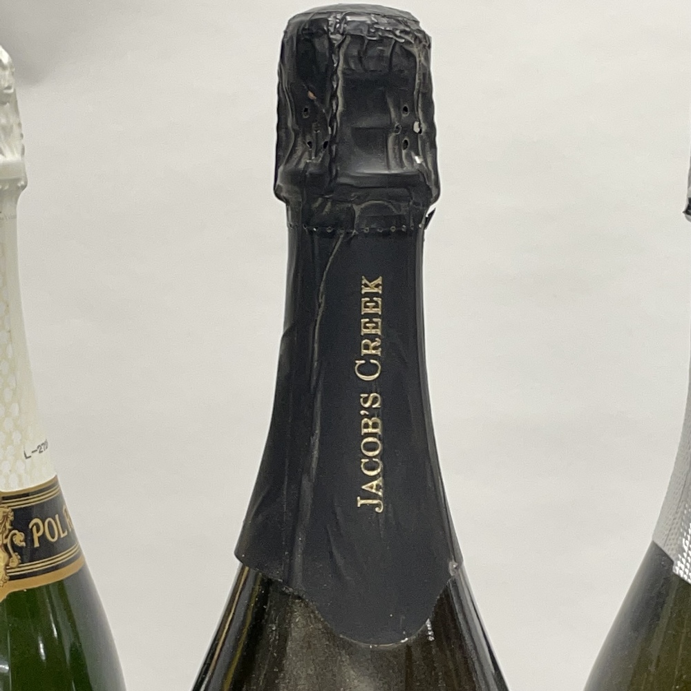 Five bottles of vintage and contemporary champagne and sparkling wine. - Image 4 of 7