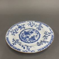 An 18th century Chinese hand painted porcelain plate, Dia. 23cm.