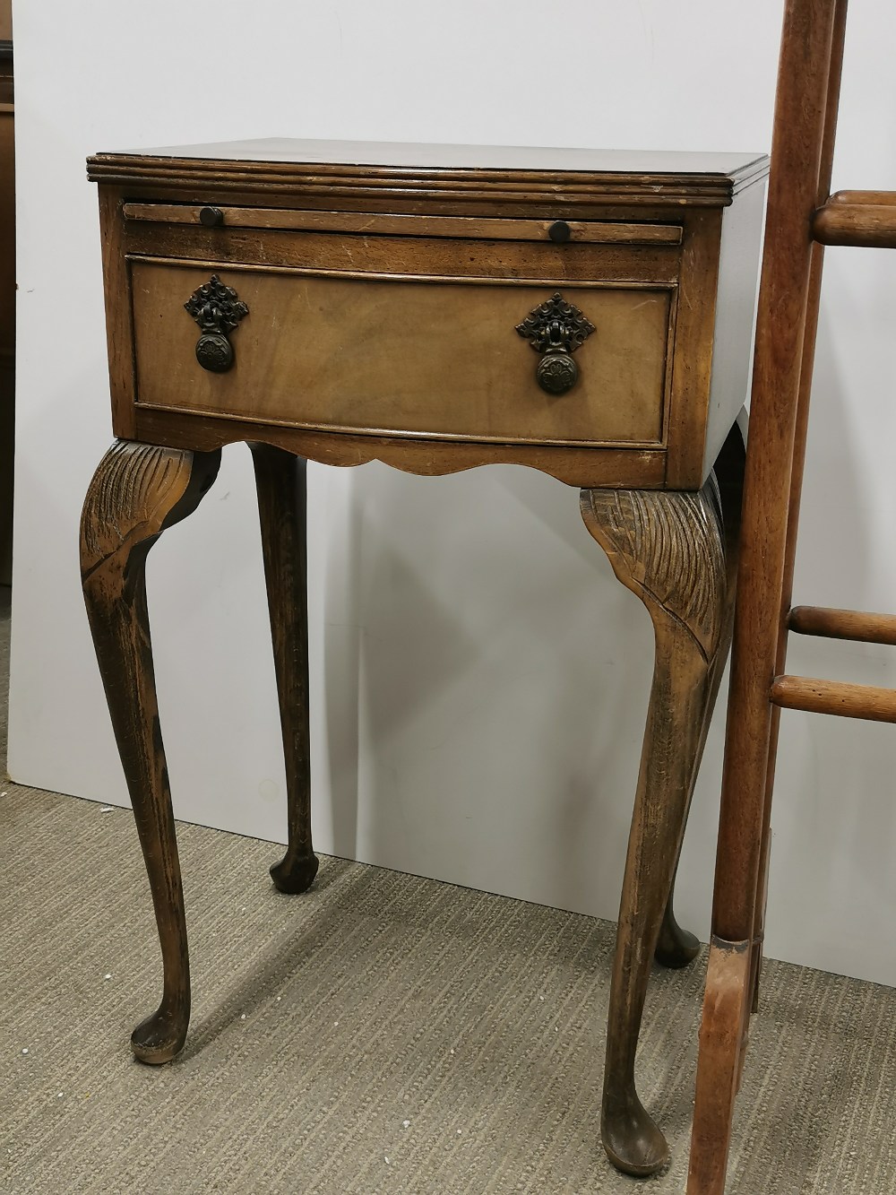 Two early 20thC mahogany single drawer bedside tables together with an early 20thC towel rail, 87 - Image 3 of 5