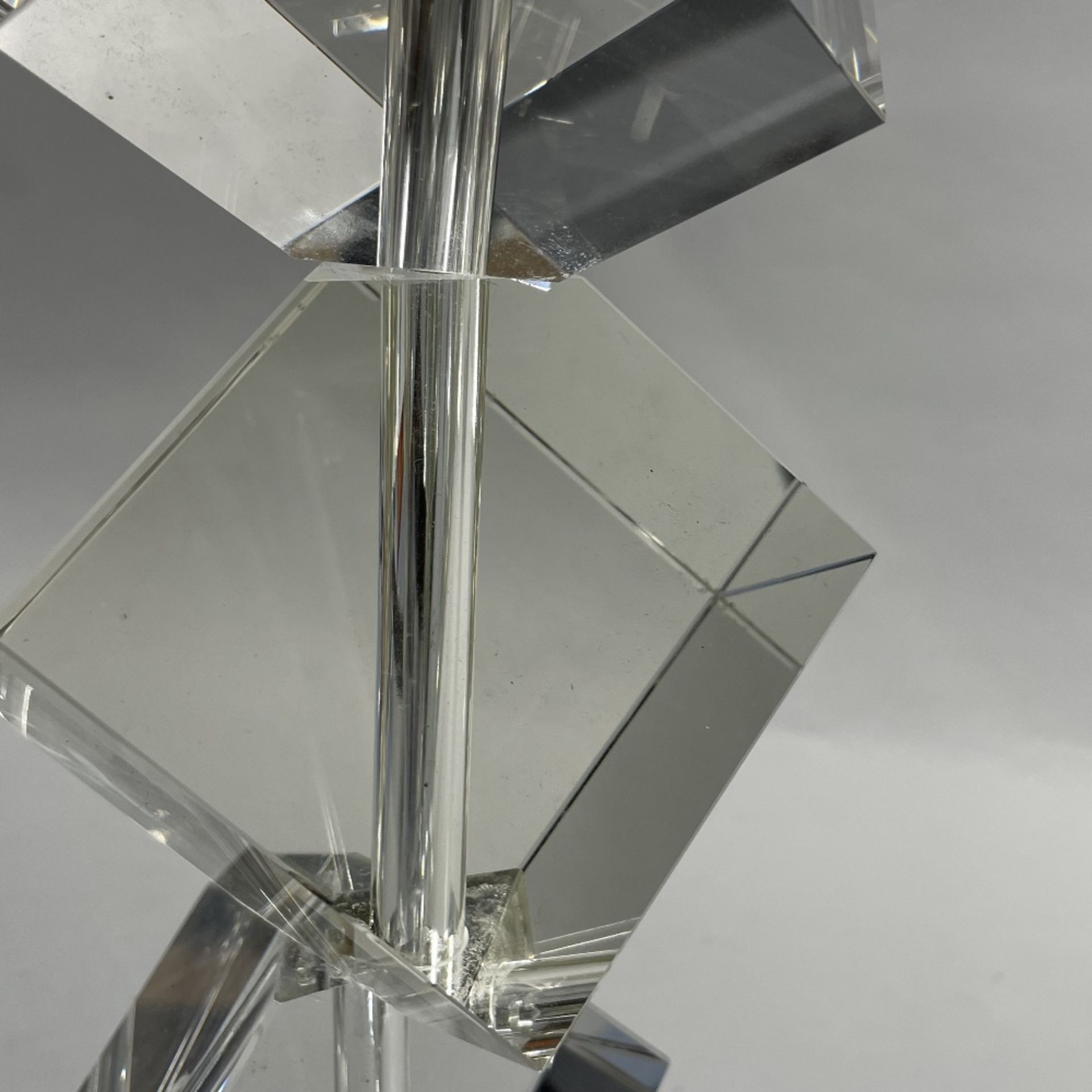 A pair of contemporary geometric glass table lamp bases, H.50cm. - Image 3 of 5