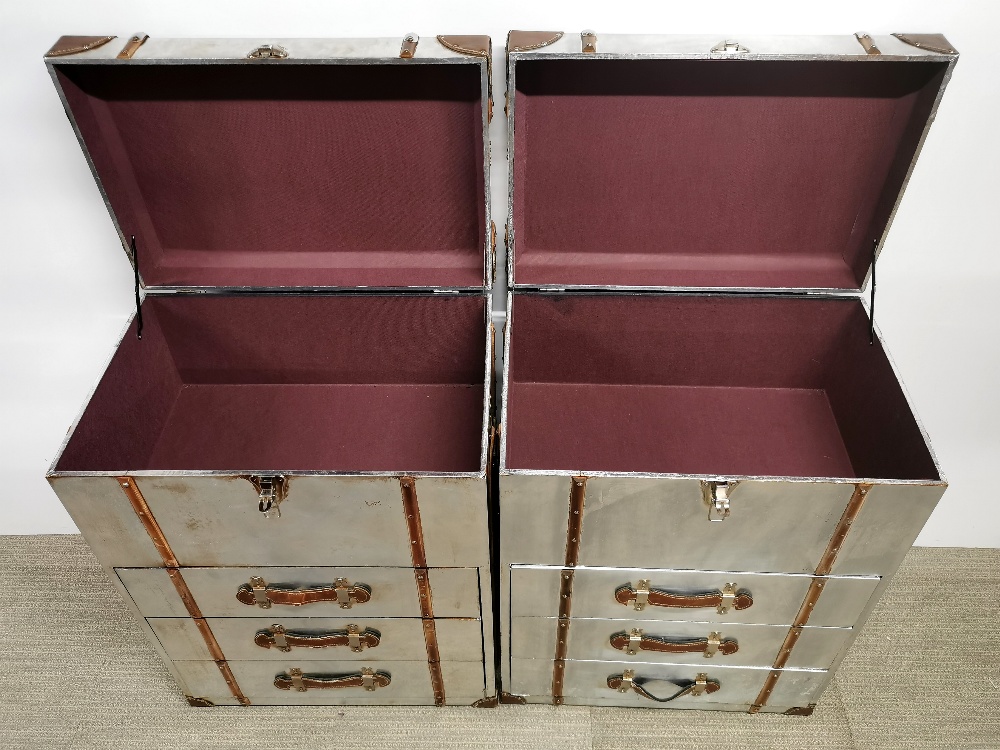 A pair of interesting metal cabin trunk style chests of drawers, 81 x 61 x 41cm. - Bild 4 aus 7