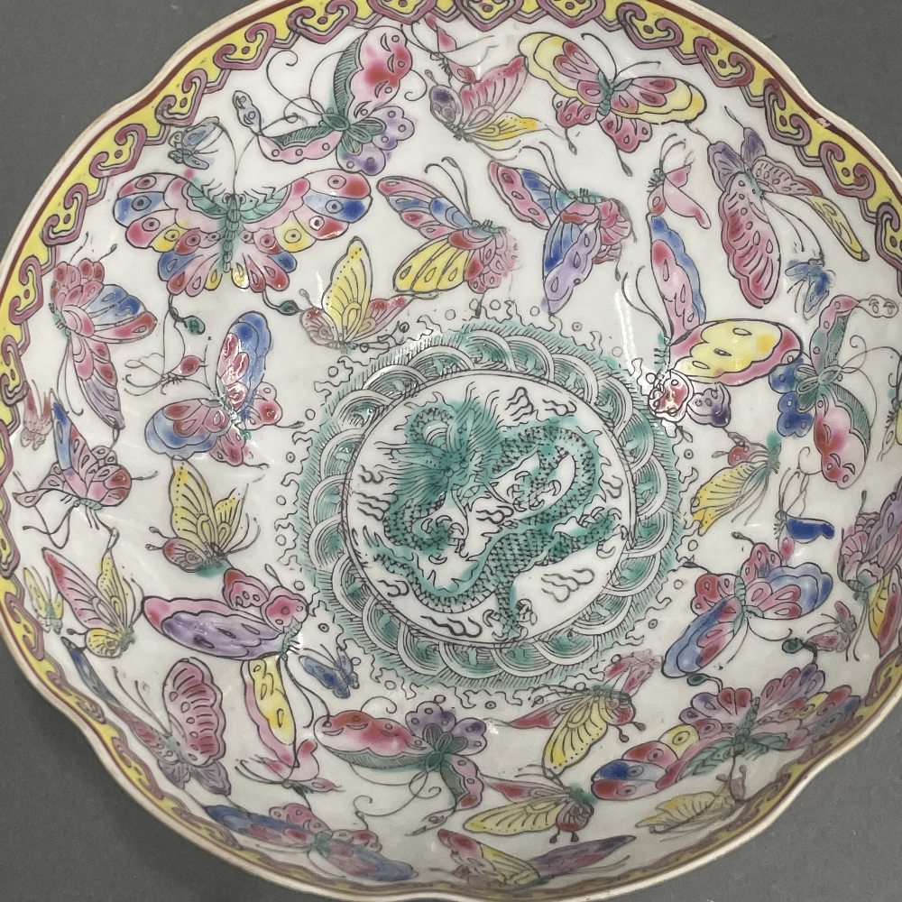 A very fine Chinese hand enamelled eggshell porcelain lotus shaped bowl, Dia. 14cm, H. 6cm. - Image 2 of 4