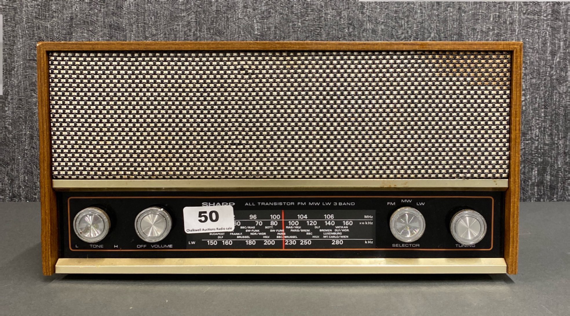 A Sharp transistor radio, model number FY-64E together with a Sky baron radio, Grundig RF420 and - Image 4 of 5