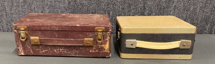 A group of two early Vidor radios, including my lady Catherine.