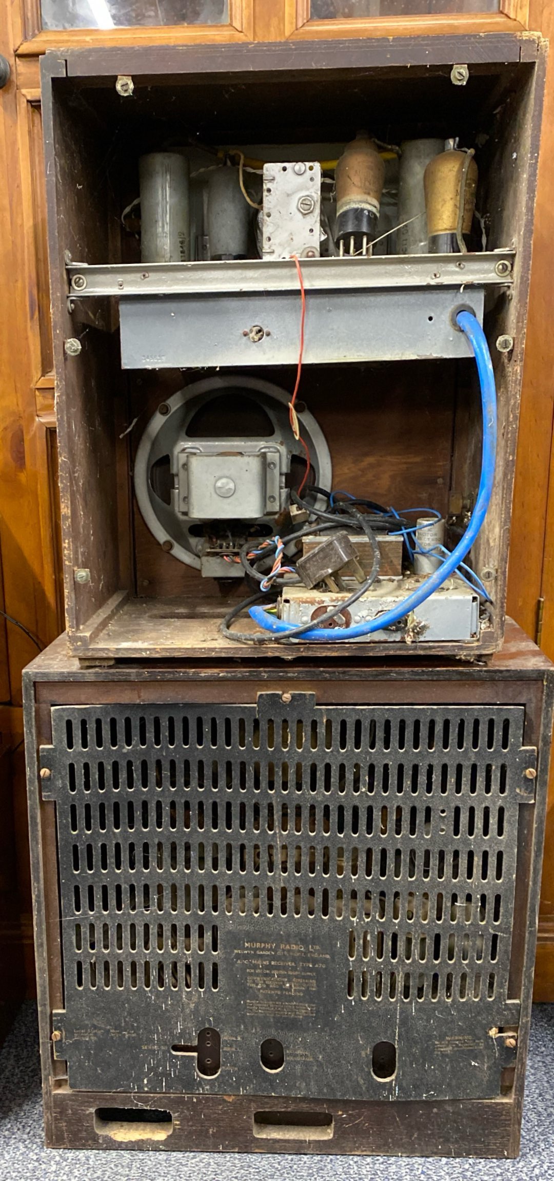 Two early wooden radios by Cossor and Murphy. - Image 2 of 2