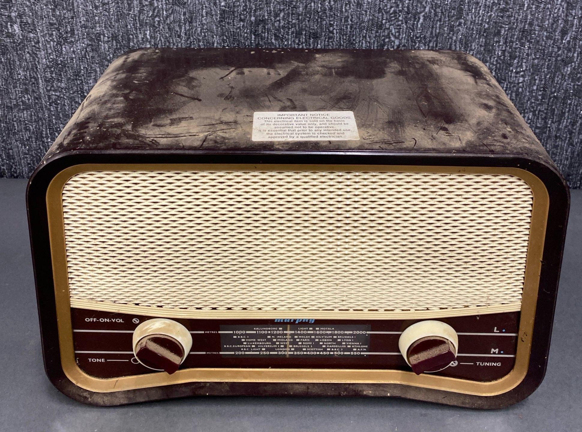 An early Murphy transistor radio, serial number 241519.