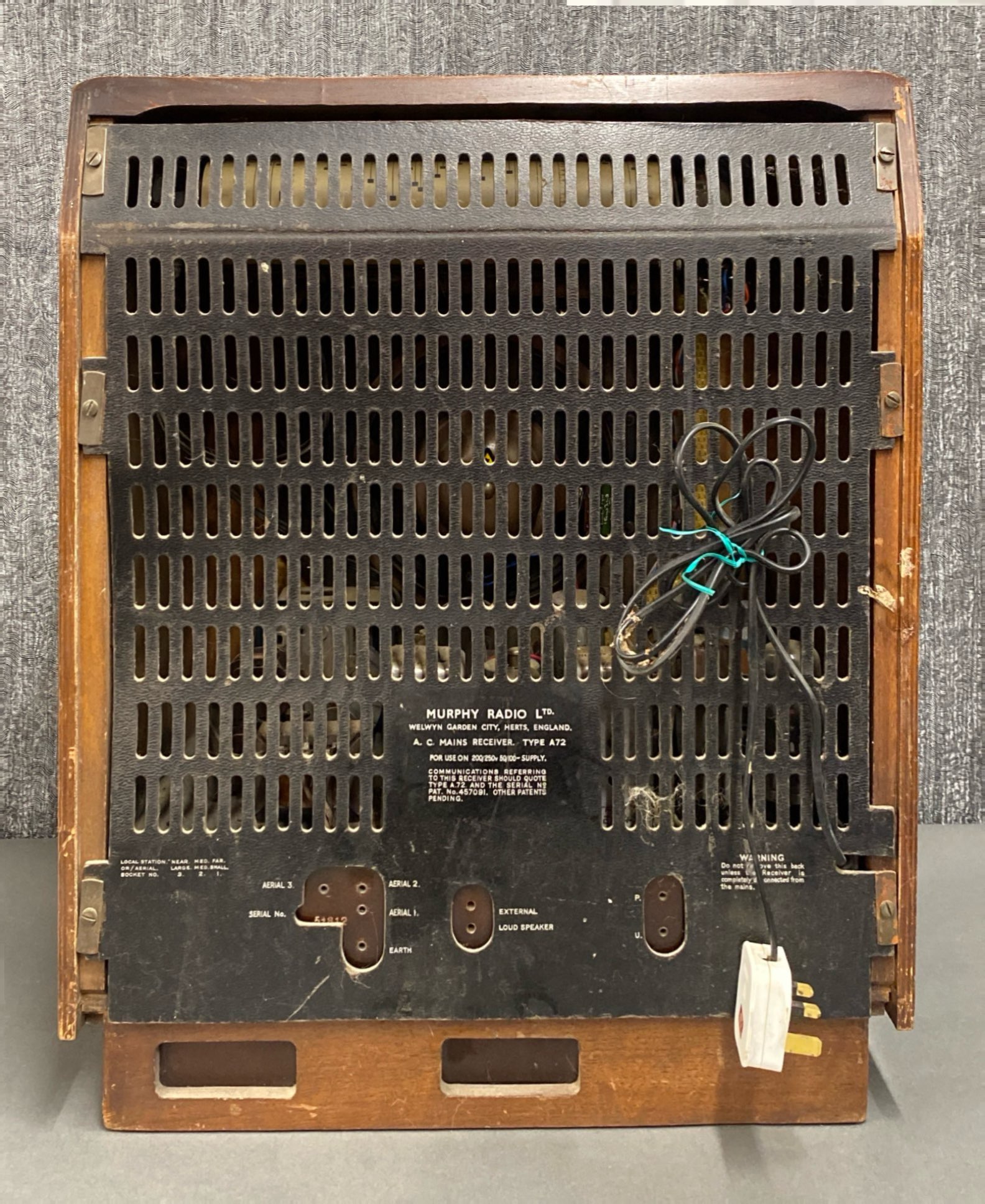 An early Murphy valve radio. - Image 2 of 2