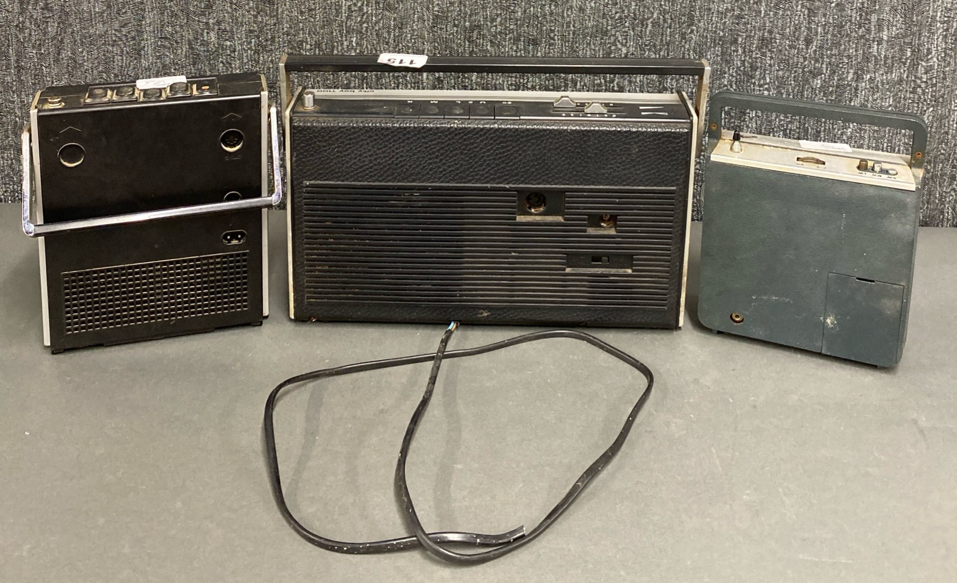 A Grundig Cityboy 1100 alongside a Grundig Cityboy 700 and a further HMV portable transistor radi - Image 2 of 2