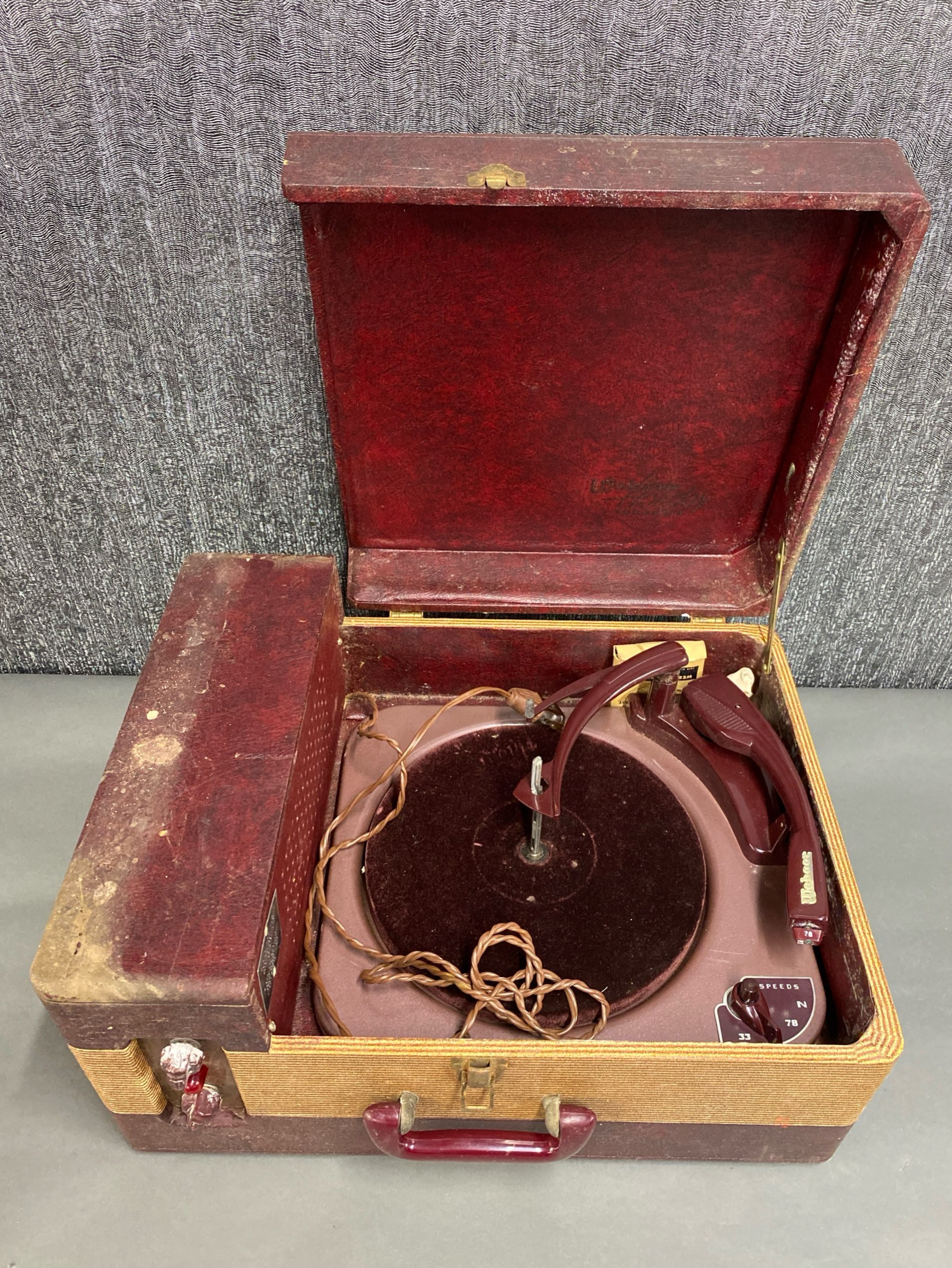 An early Webcor portable radio. - Image 2 of 2