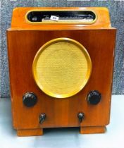 An early Murphy valve radio.