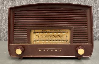 An early Murphy radio.