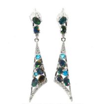 A pair of 925 silver drop earrings set with black opals and blue topaz, L. 5.6cm.