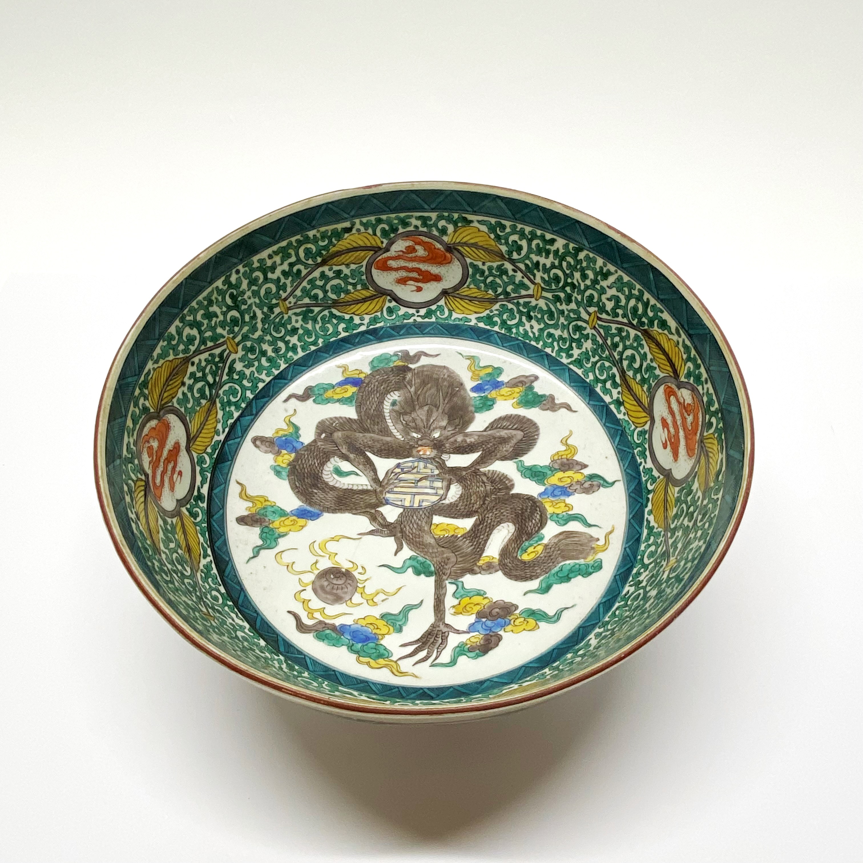 An early 20thC oriental porcelain bowl. Dia. 33cm x H. 13cm. (A/F to base) - Image 2 of 4