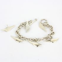 A heavy 925 silver charm bracelet, L. 19cm. One charm detached.