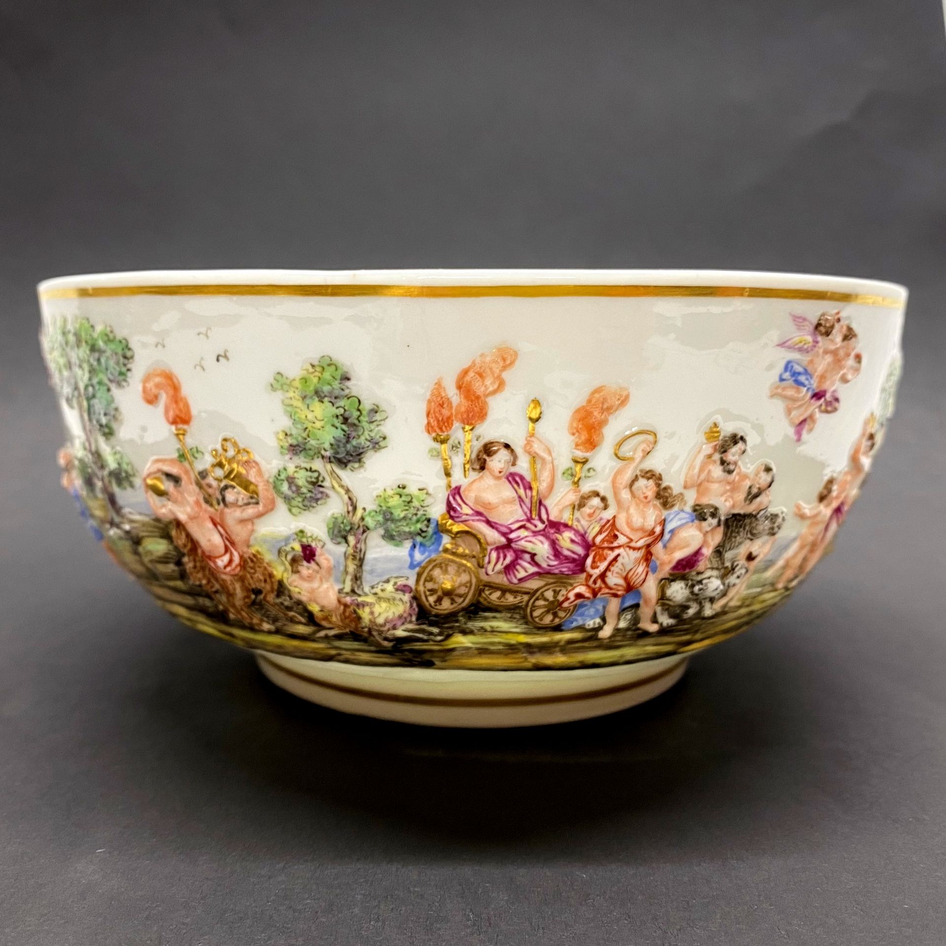 A Naples porcelain bowl. Dia. 19cm x H. 8cm - Image 3 of 4