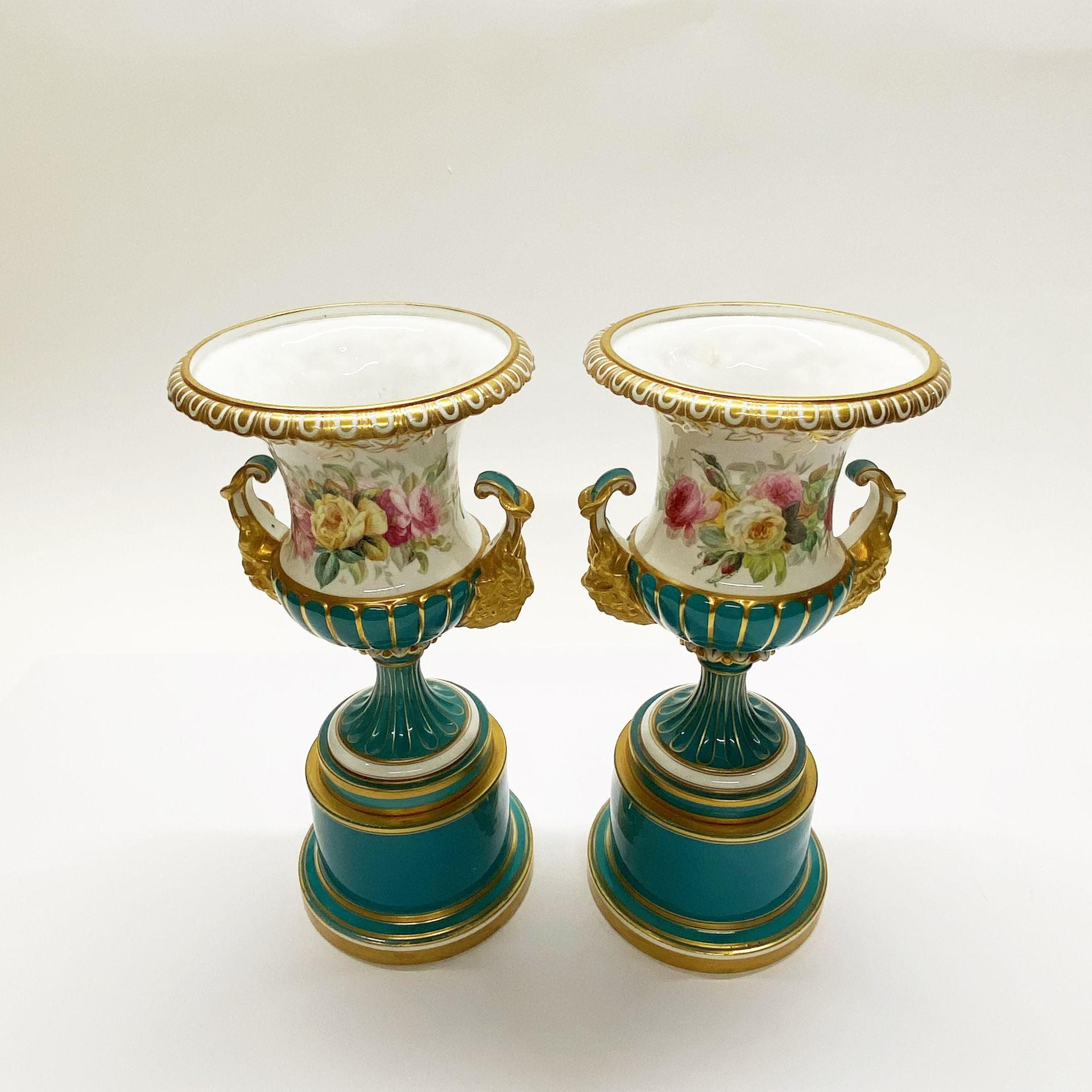 A pair of fine 19thC porcelain urns H. 32cm. (A/F hairline to interior of base) - Image 2 of 4