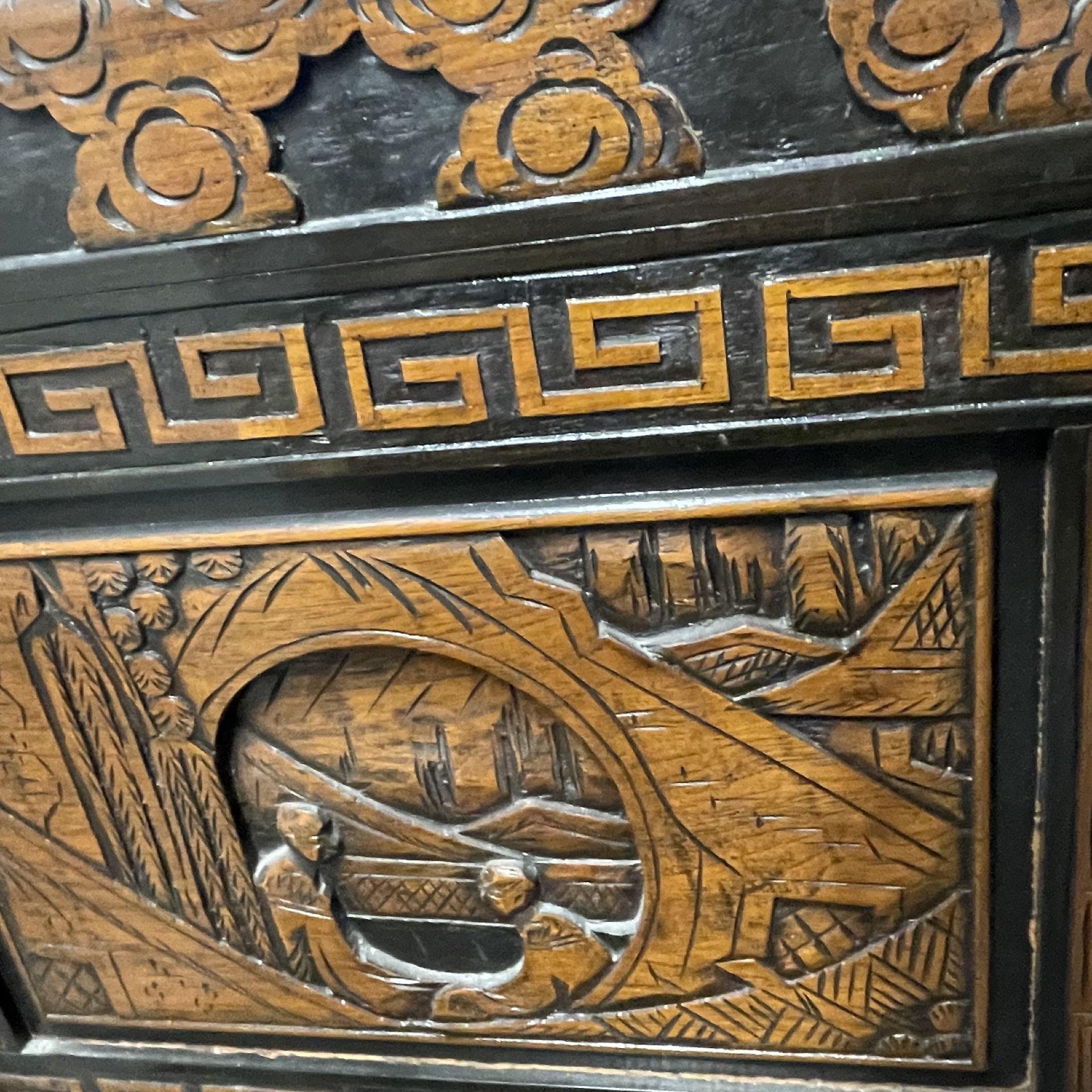 A large oriental camphor lined carved hardwood linen chest S. 106 x 57cm x 59cm with protected glass - Image 3 of 4