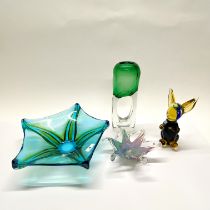 A group of four studio glass items Tallest H. 32cm.
