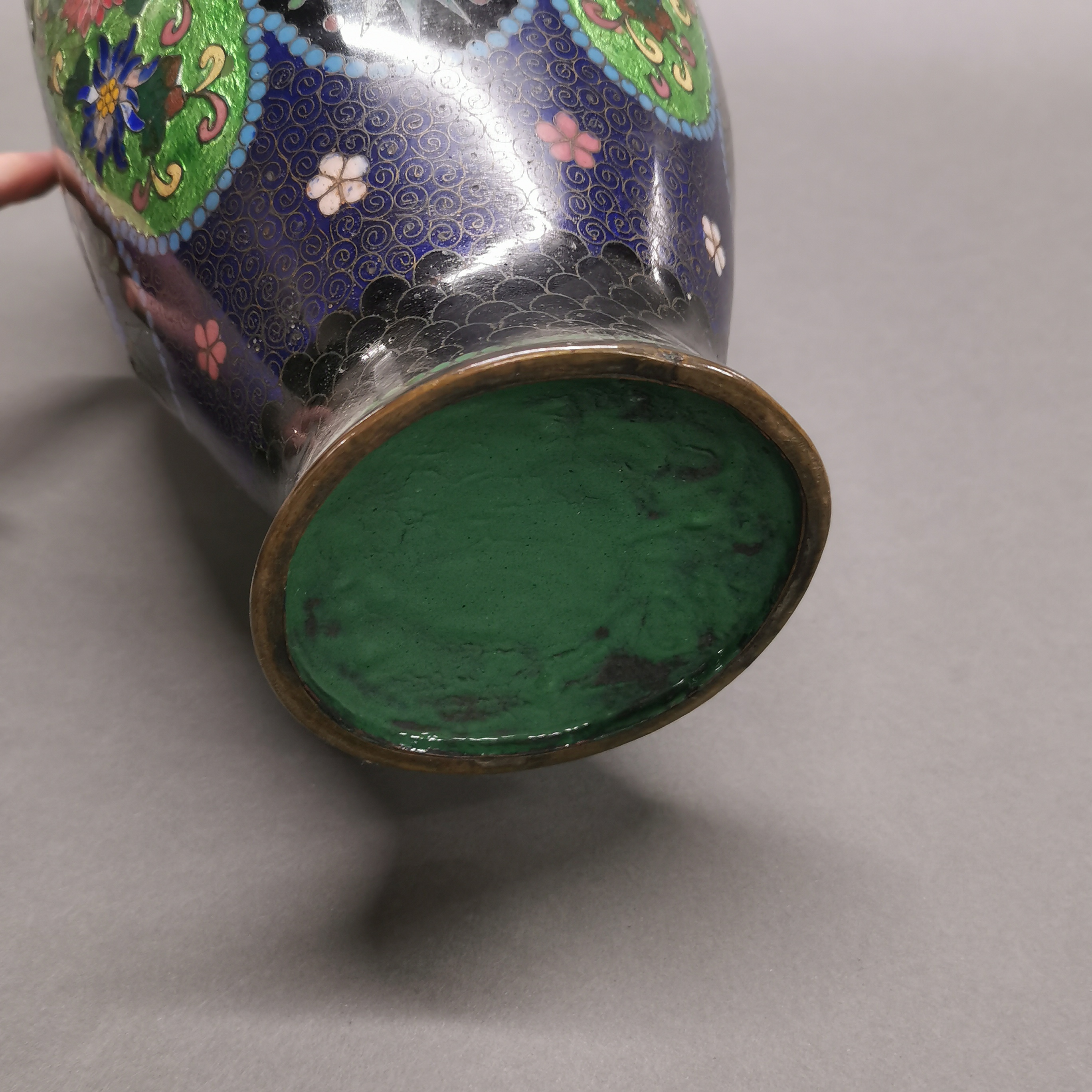 A large 19thC Japanese cloisonne vase, H. 42cm. (A/F) - Image 4 of 4