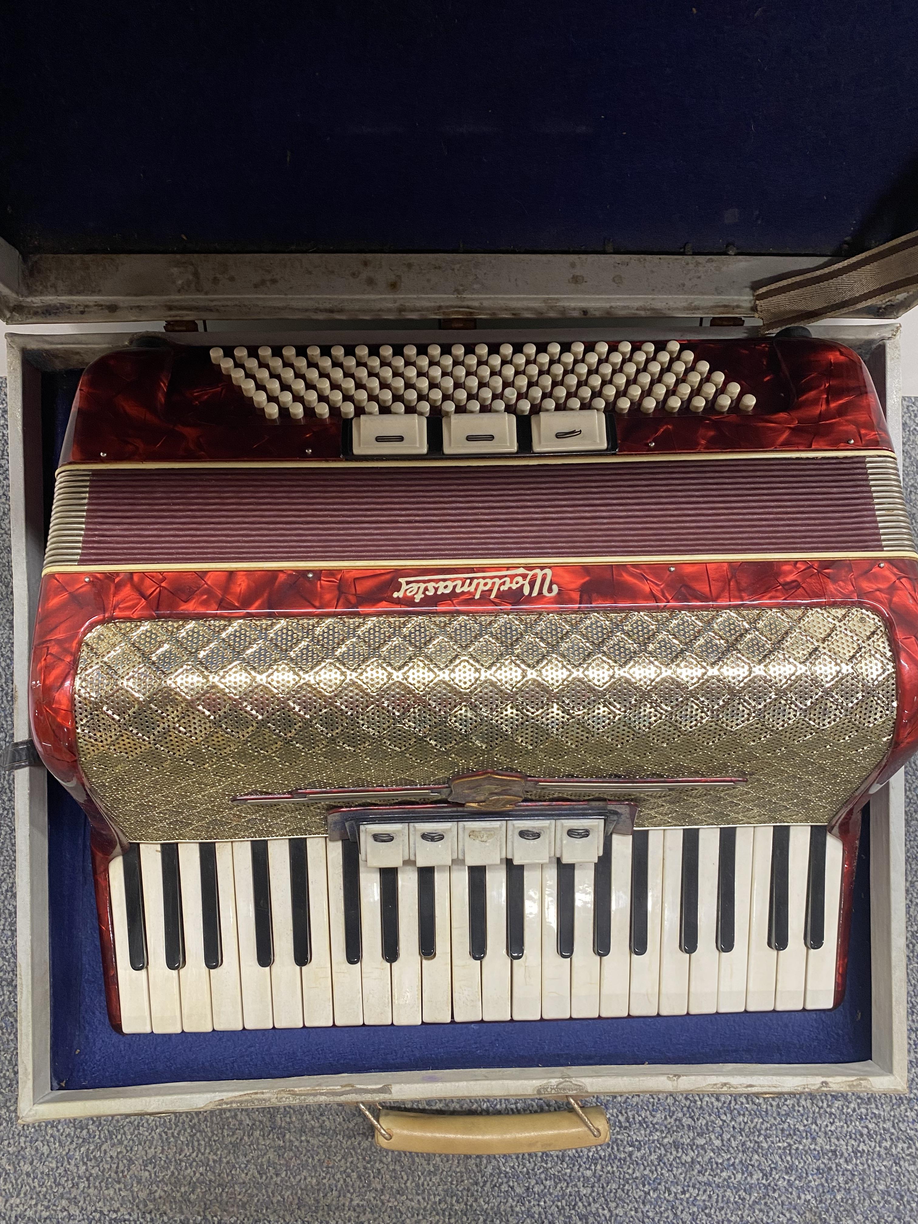 A cased Weltmeister piano accordion. - Image 2 of 3