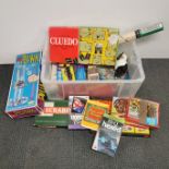 A quantity of mixed vintage games. Box not included.