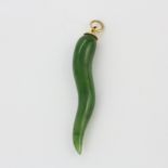 A 9ct yellow gold mounted jade pendant, L. 5.5cm.