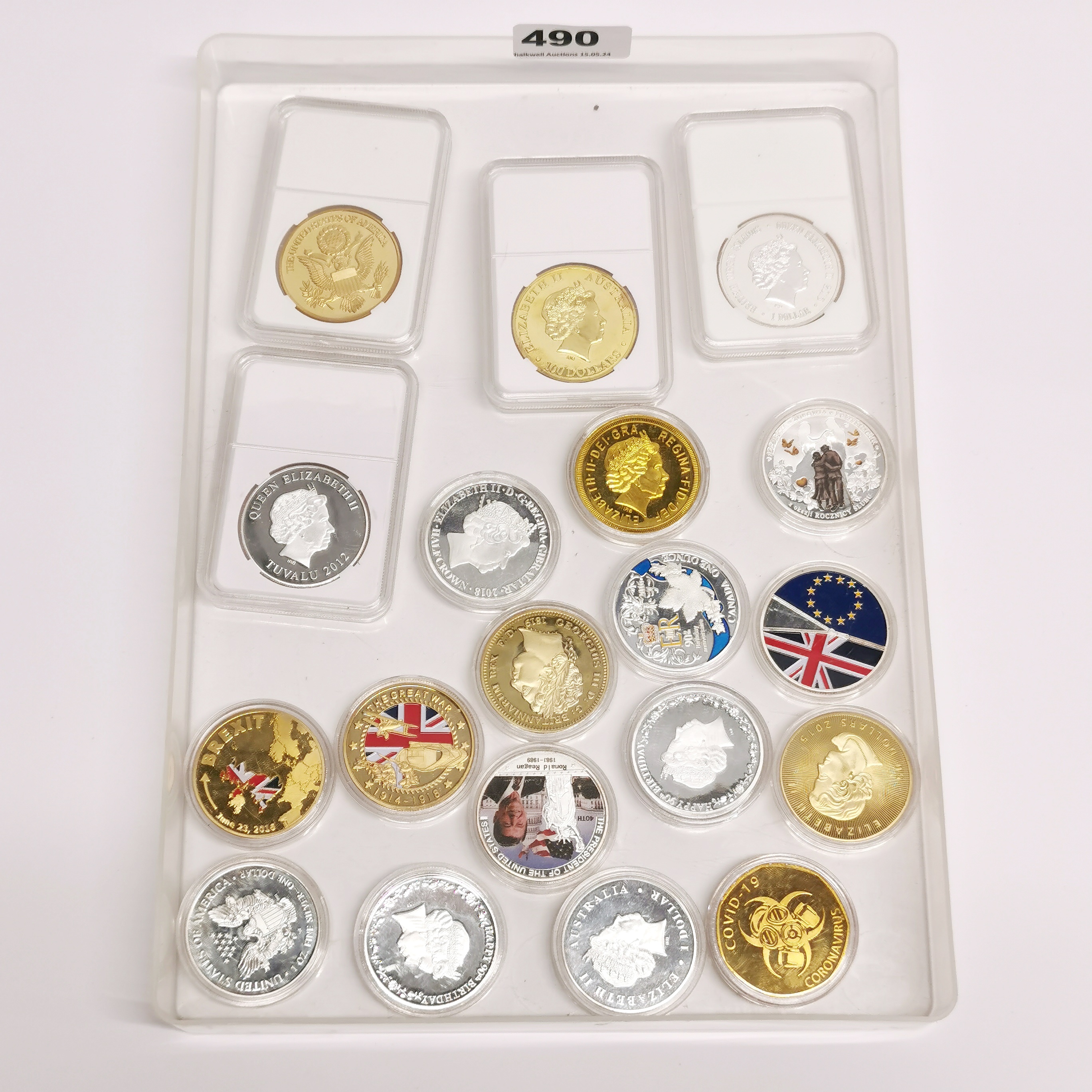 A quantity of mixed silver and other commemorative coins. - Image 2 of 2