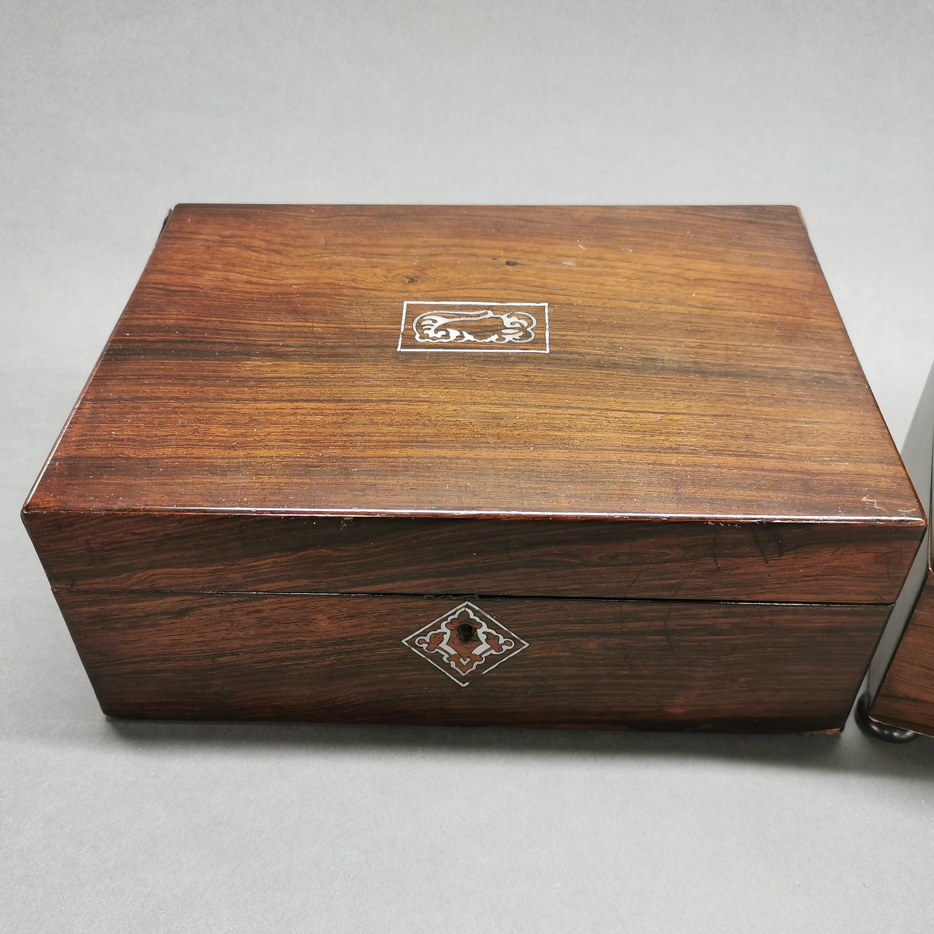 A 19th century mother of pearl inlaid mahogany box, 30 x 22 x 12cm. Together with a Regency rosewood - Image 5 of 6