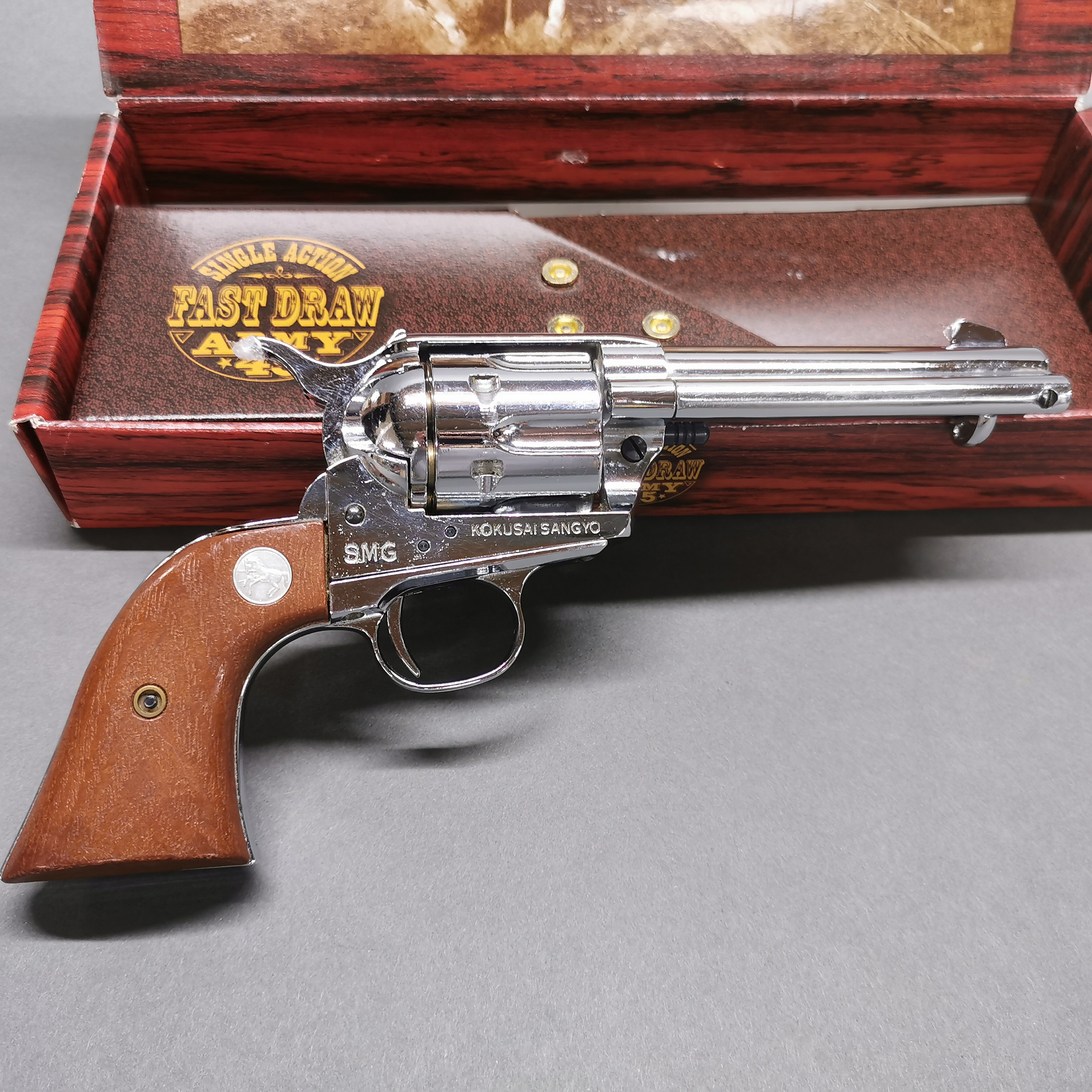 A boxed working action inert retrospective copy of a colt single action army revolver, full weight - Image 3 of 4