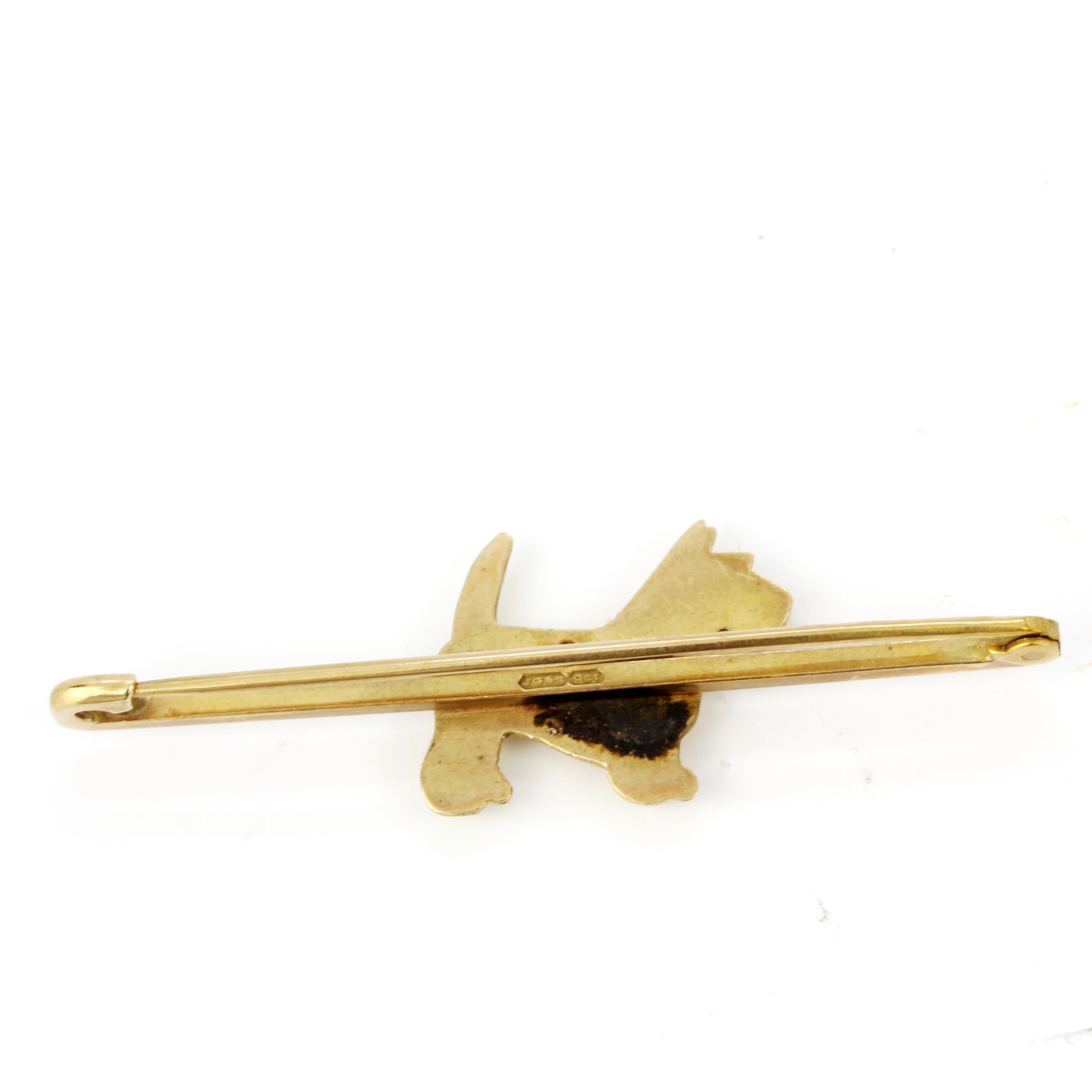 A 9ct yellow gold terrier shaped bar brooch on an antique brooch box, L. 5cm. - Image 3 of 3