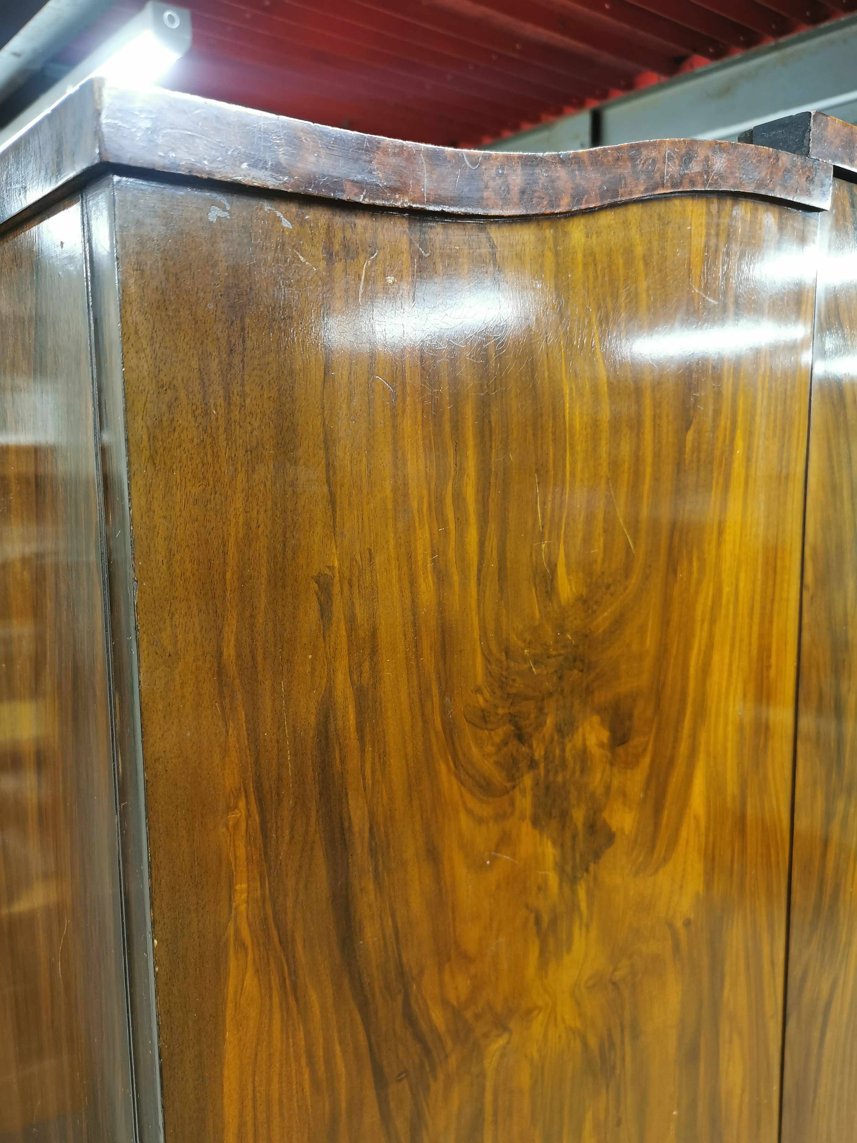 An early 20thC flame mahogany veneered wardrobe, 195 x 120 x 50cm. - Image 3 of 6