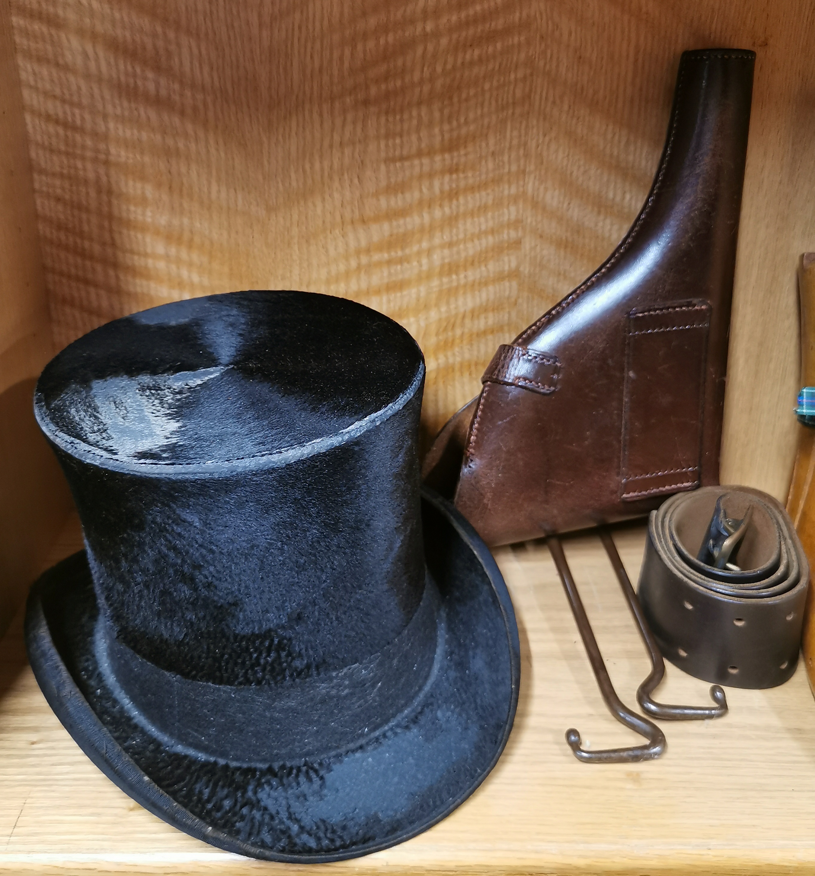 A pair of antique lady's shoe trees together with an Irish moleskin top hat and other items. - Image 3 of 4