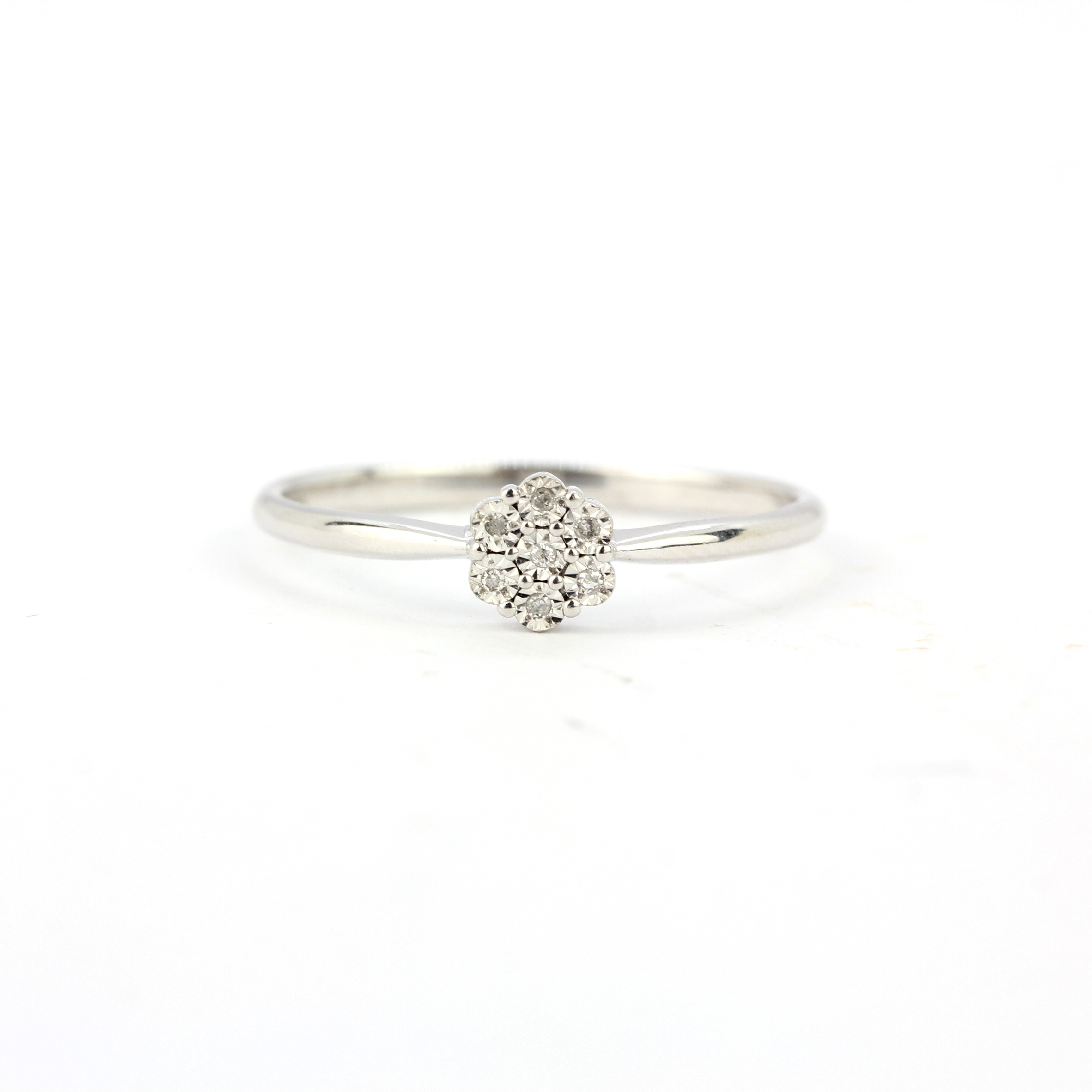A 9ct white gold diamond set cluster ring, ring size V.5. - Image 2 of 3