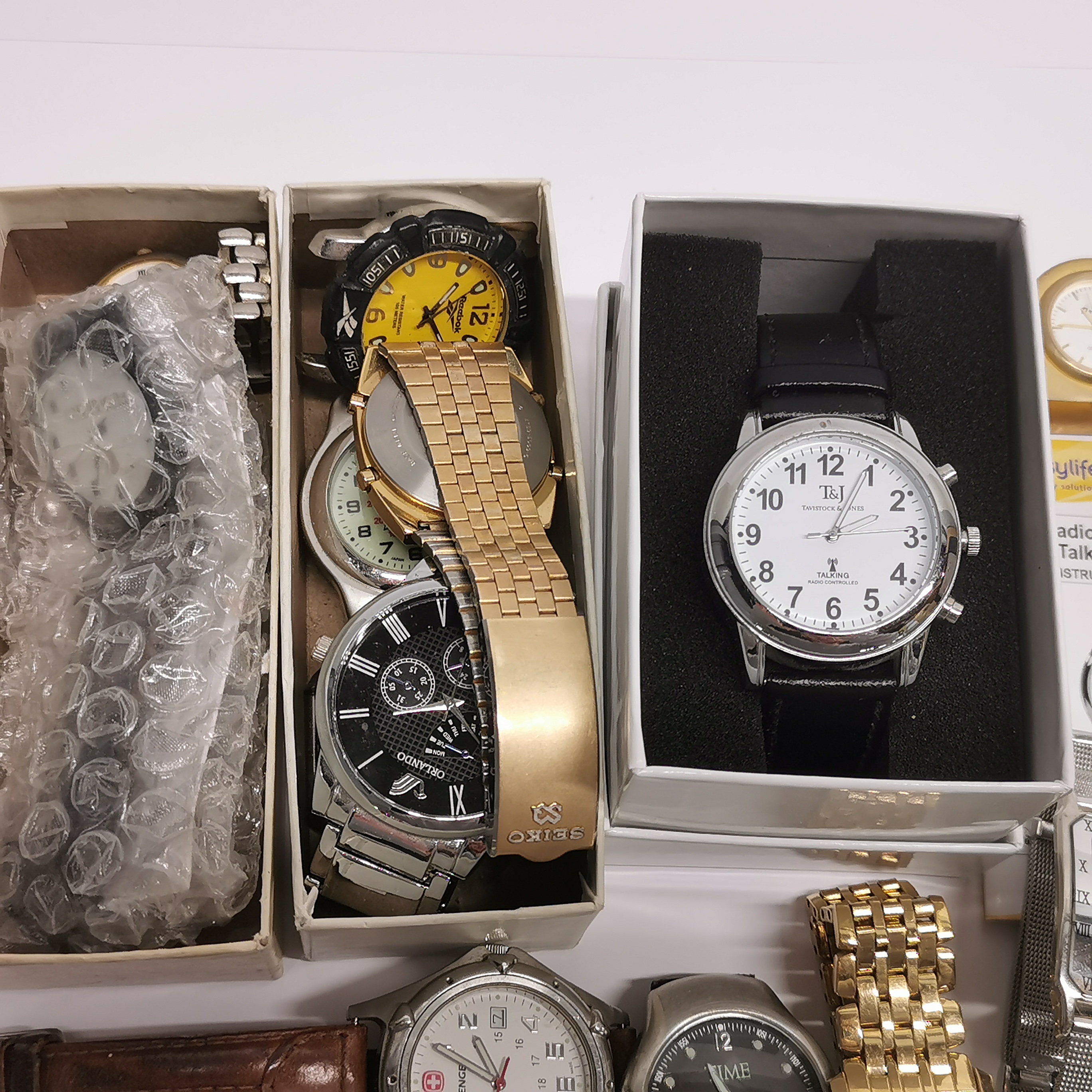 A box of mixed gent's watches, etc. - Image 3 of 4