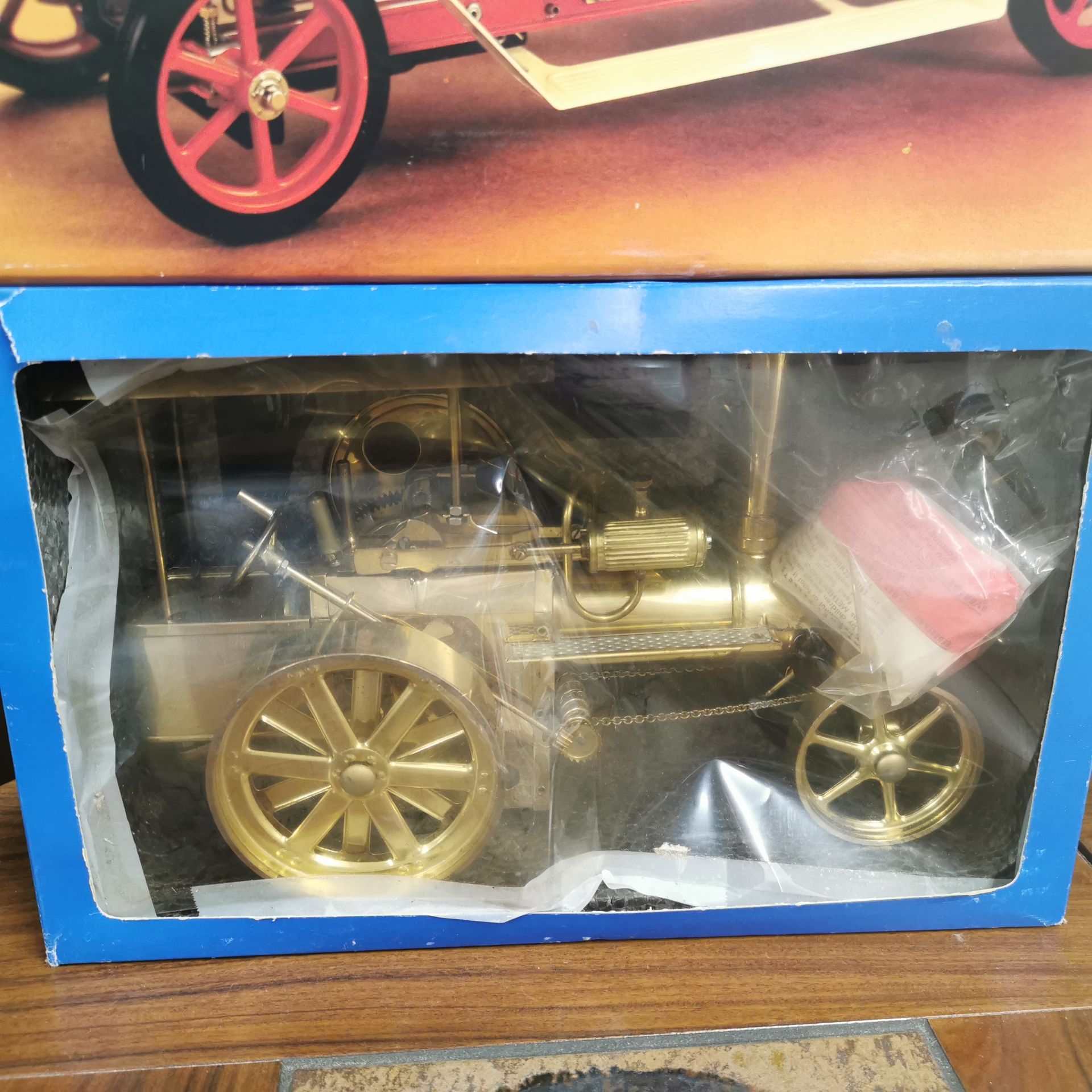 A boxed Mamod steam roller with a Wilesco model and two Burago cars. - Image 3 of 4
