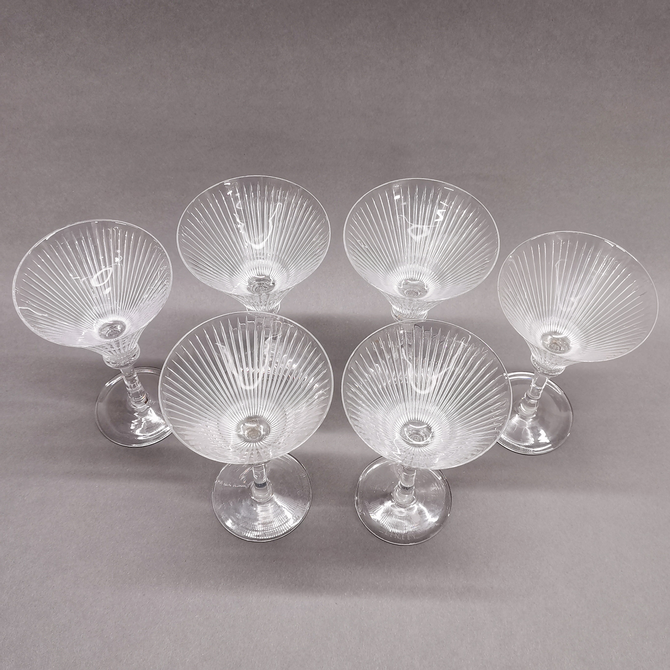 A set of six David Linley cut crystal cocktail glasses, H. 19cm. N/B no visible damage. - Bild 2 aus 5