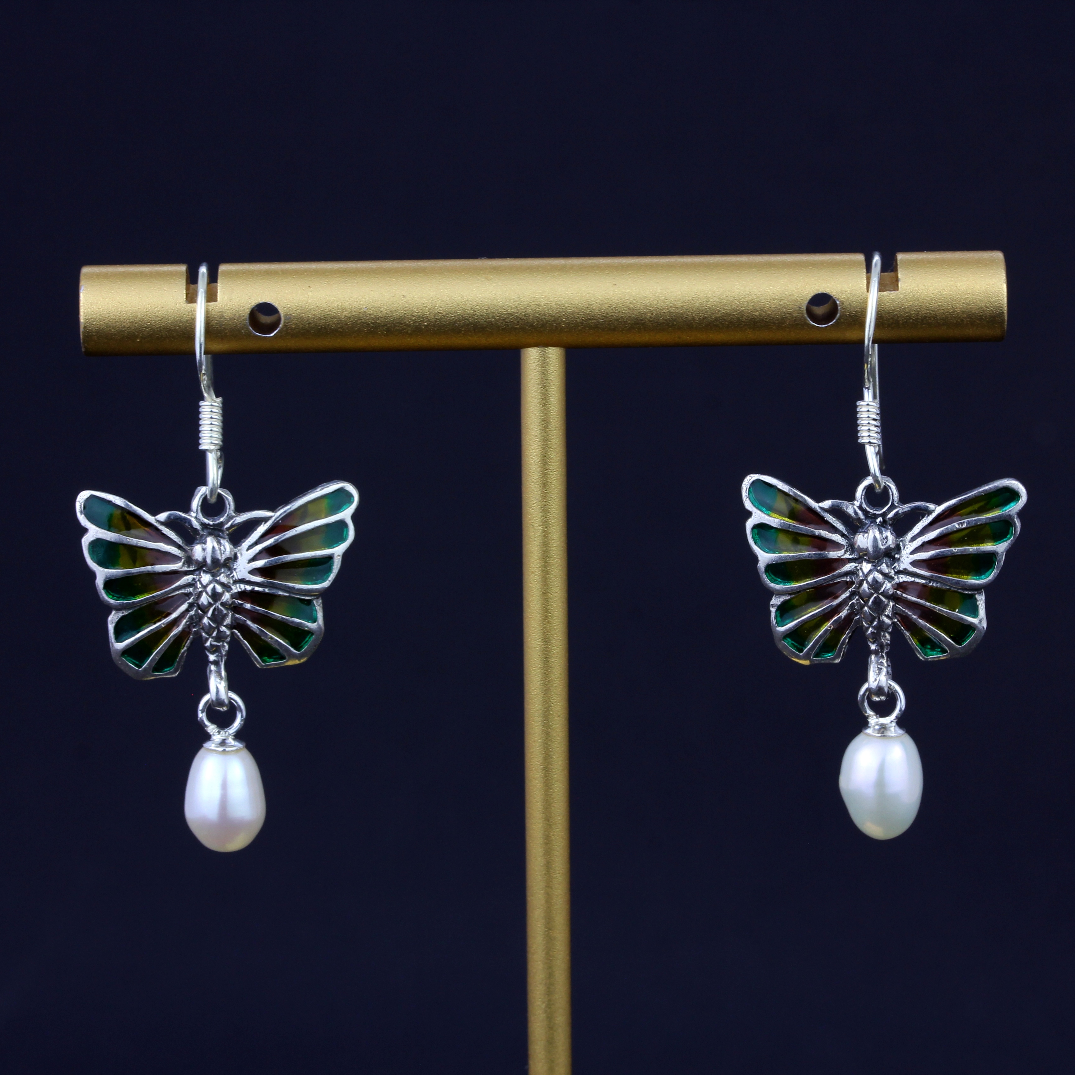 A pair of 925 silver enamelled drop earrings set with pearls, L. 3cm. - Image 2 of 2