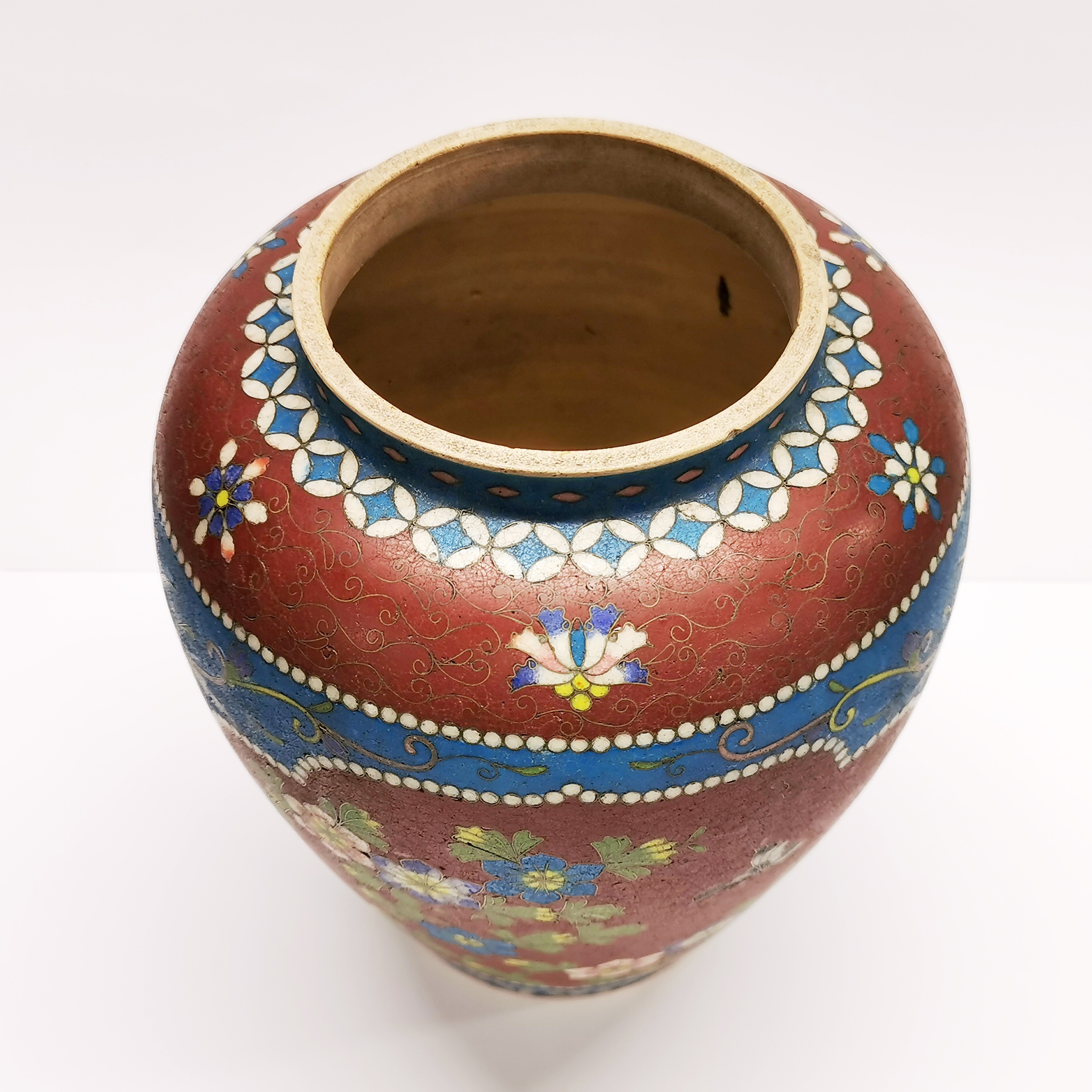 An unusual early 20th century Chinese cloisonne on ceramic vase, H. 22cm. - Image 2 of 4
