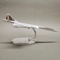 An aluminium model of Concorde, L. 41cm.