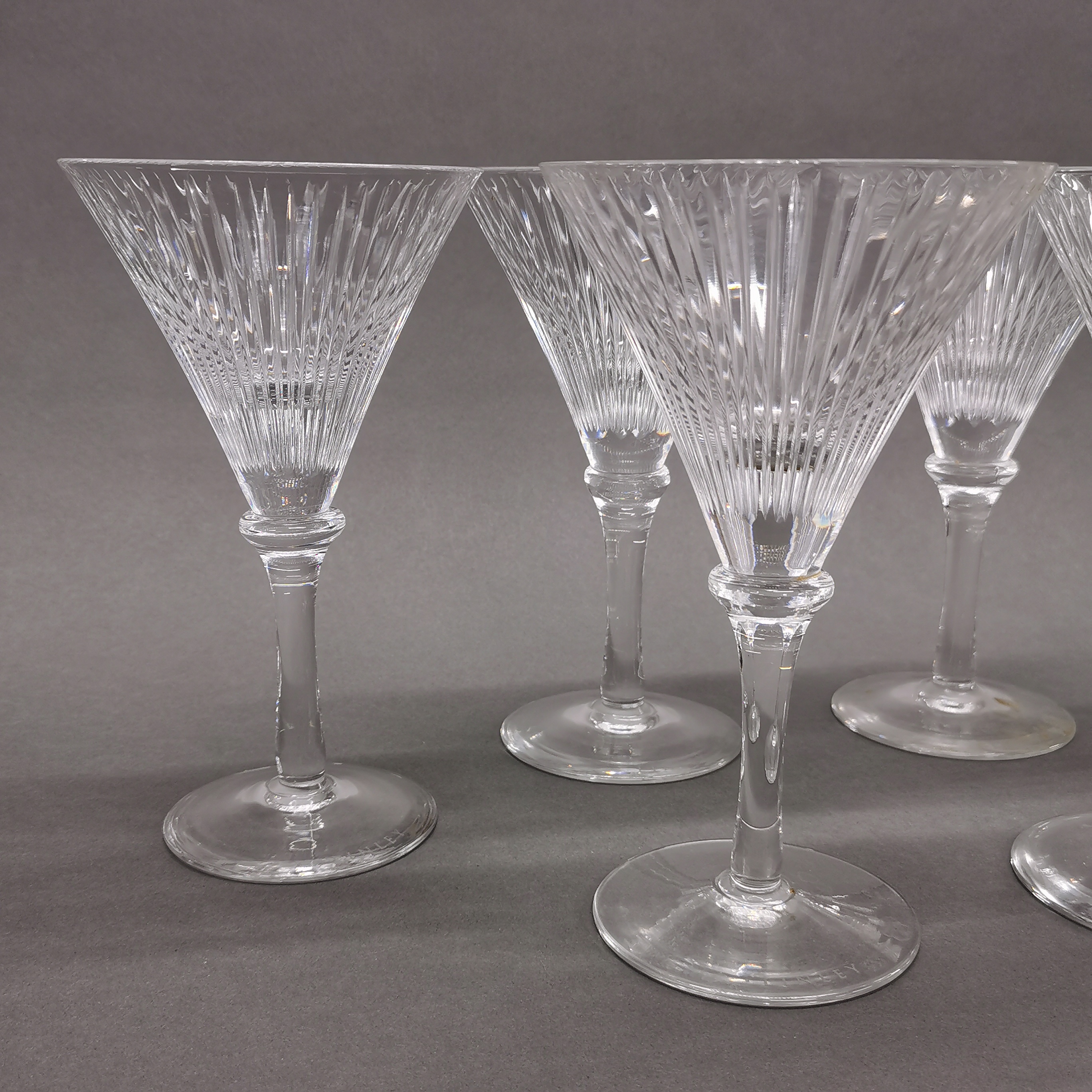 A set of six David Linley cut crystal cocktail glasses, H. 19cm. N/B no visible damage. - Bild 3 aus 5