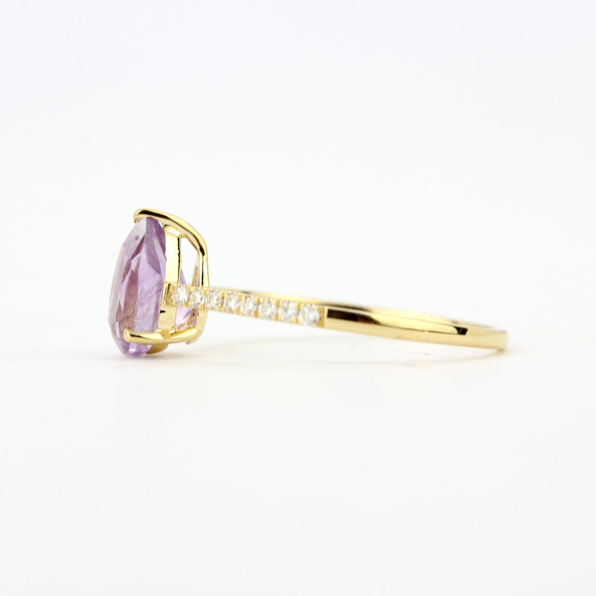 An 18ct yellow gold amethyst and diamond set ring, ring size O. - Image 2 of 4