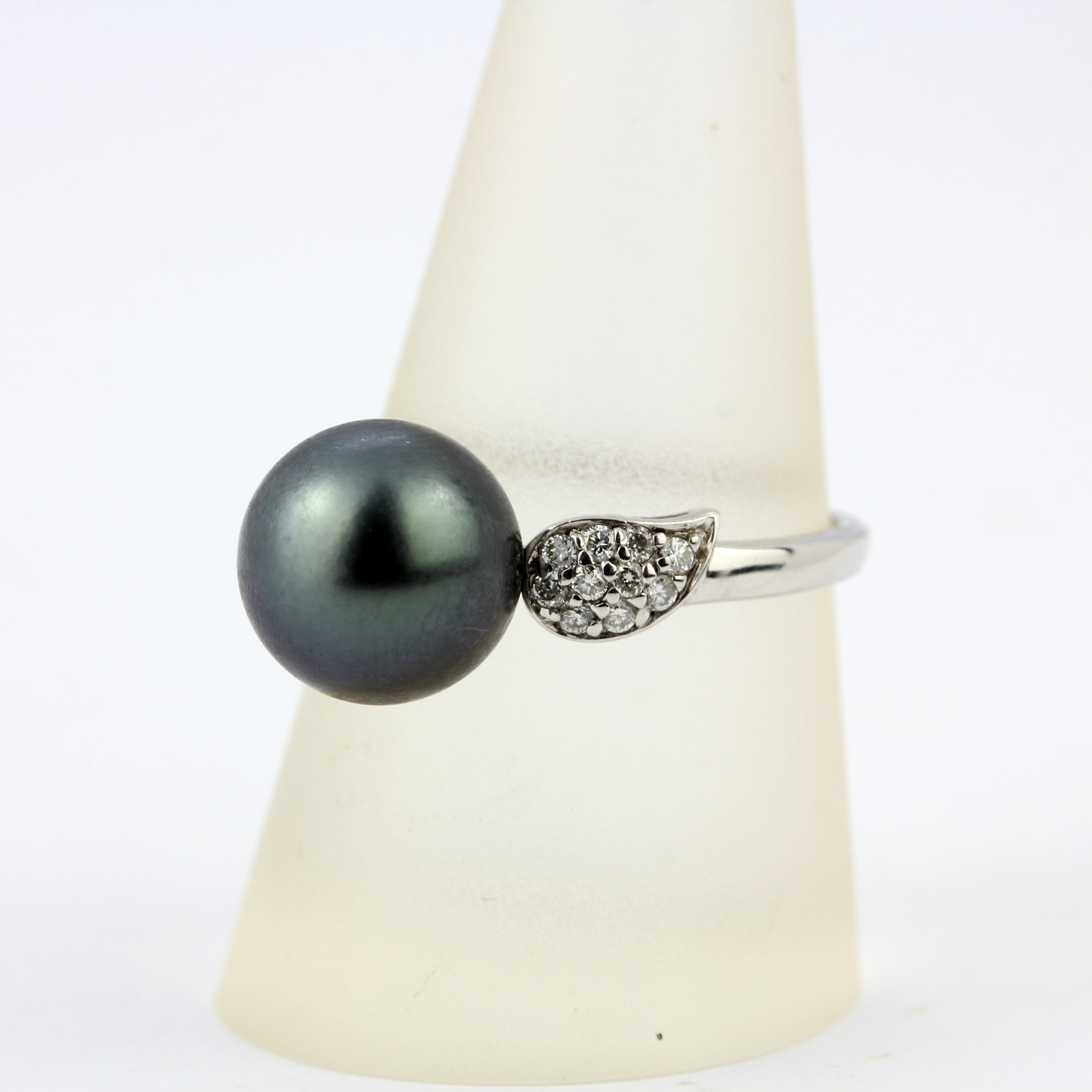 A 9ct white gold ring set with a black Tahitian pearl and diamond set shoulders, ring size S.5. - Image 3 of 3