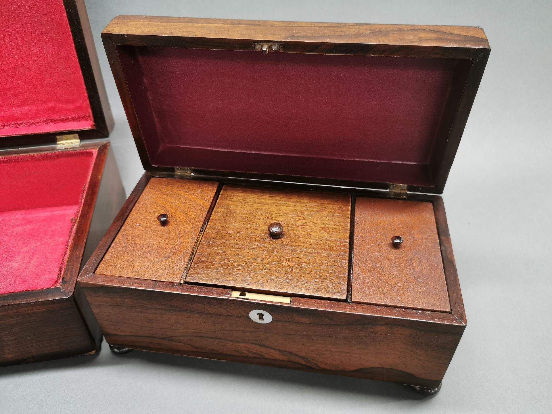 A 19th century mother of pearl inlaid mahogany box, 30 x 22 x 12cm. Together with a Regency rosewood - Image 2 of 6