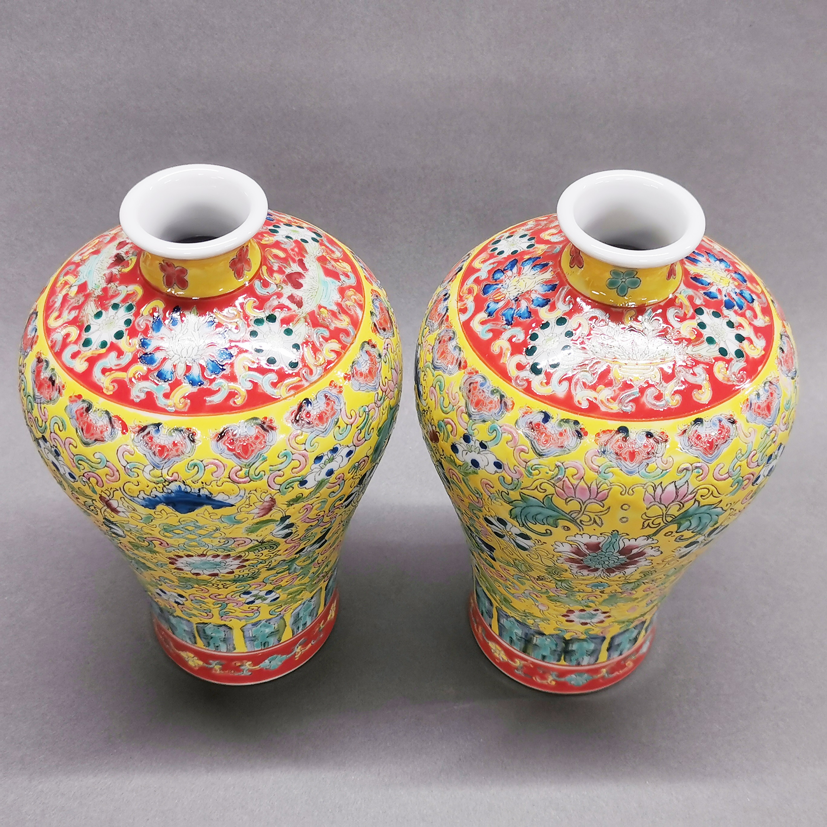 A pair of Chinese hand enamelled porcelain vases, H 20cm. - Image 2 of 3