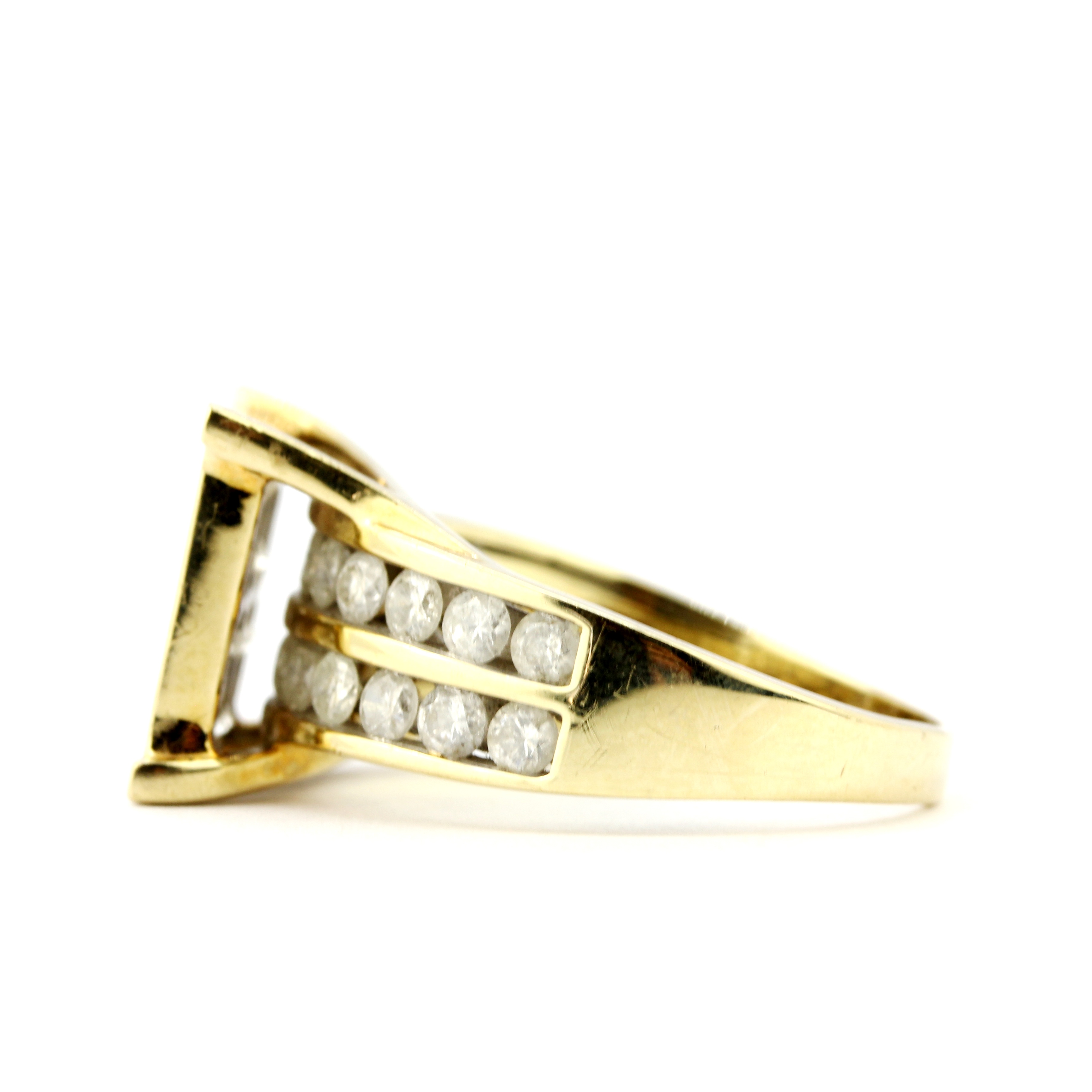 A 9ct yellow gold ring set with princess and brilliant cut diamonds, approx. 4ct overall, ring - Image 3 of 3