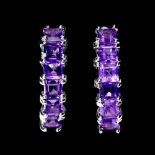 A pair of 925 silver earrings set with princess cut amethysts, L. 2cm.