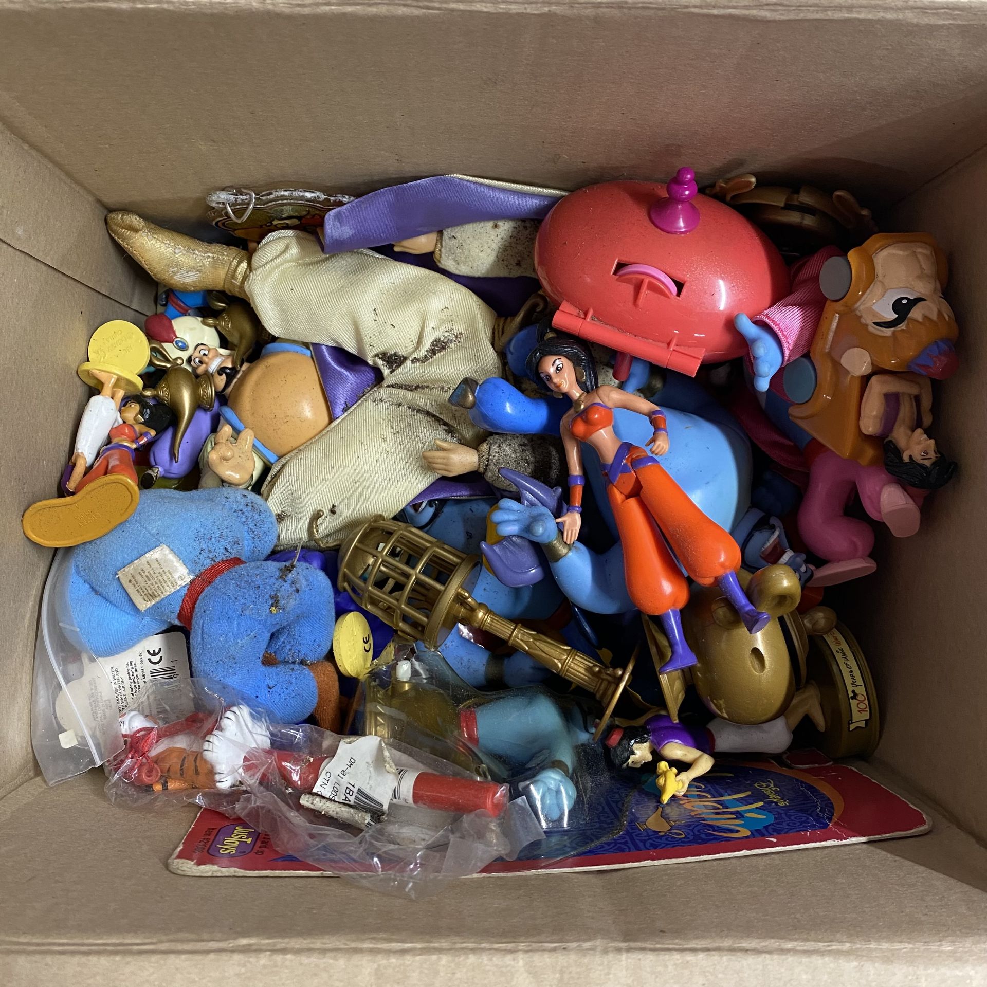 A large quantity consisting of two boxes containing Disneys Aladin figures etc. - Image 2 of 3