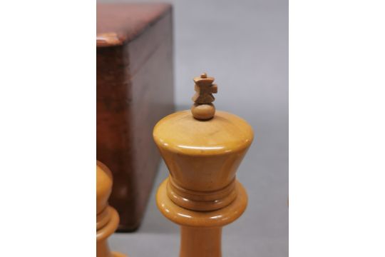 An antique Staunton weighted satinwood chess set, king H. 11cm. Some pieces with kings mark and - Image 5 of 10